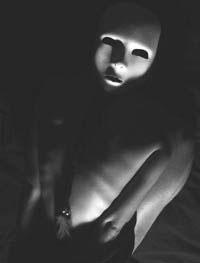 Σκιάσεις της Νίκης Καλοπαίδη και Entrapment (Παγιδευμένες) του Πάνου Χαραμόγλου