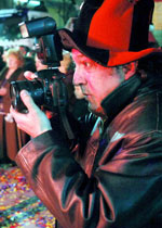 Έκθεση φωτογραφίας Του Αποστόλου Ντόμαλη - Πίσω από τη μάσκα